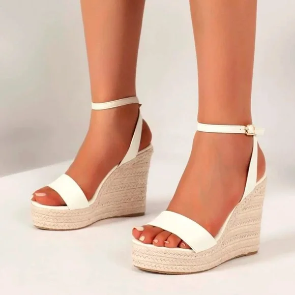 White Beach Wedges - Picture 5 of 5